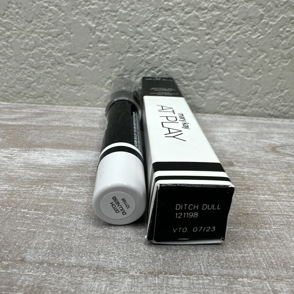 $11 🌙 Mary Kay At Play Color Correcting‎ Stick Ditch the Dull New #121198